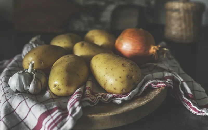 Potatis på ett fat